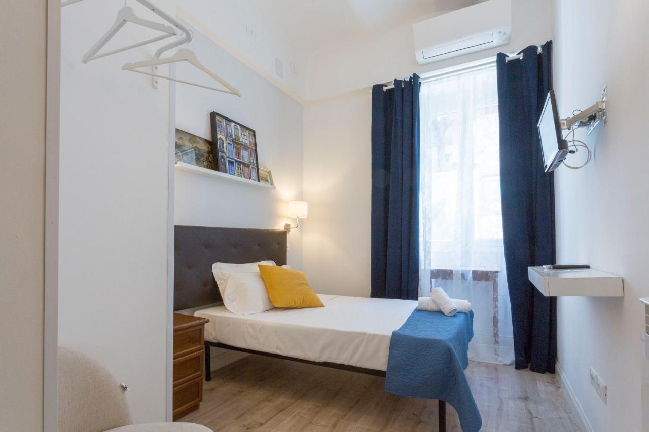 Cathrine Hotel 2*
